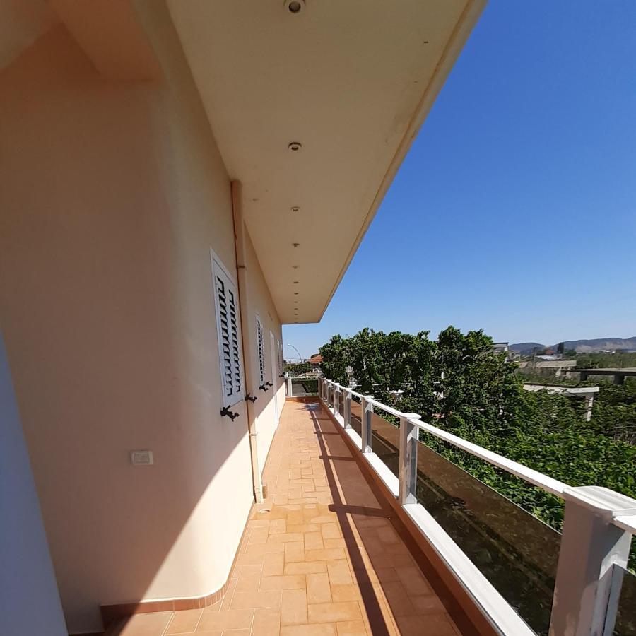 Collaku Apartment'S Влёра Экстерьер фото