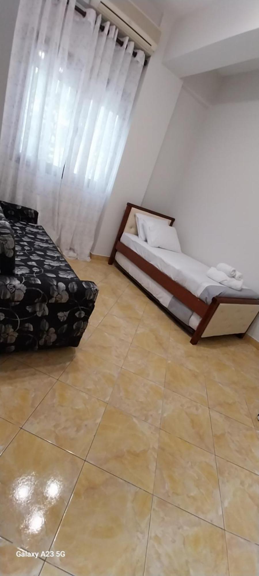 Collaku Apartment'S Влёра Экстерьер фото