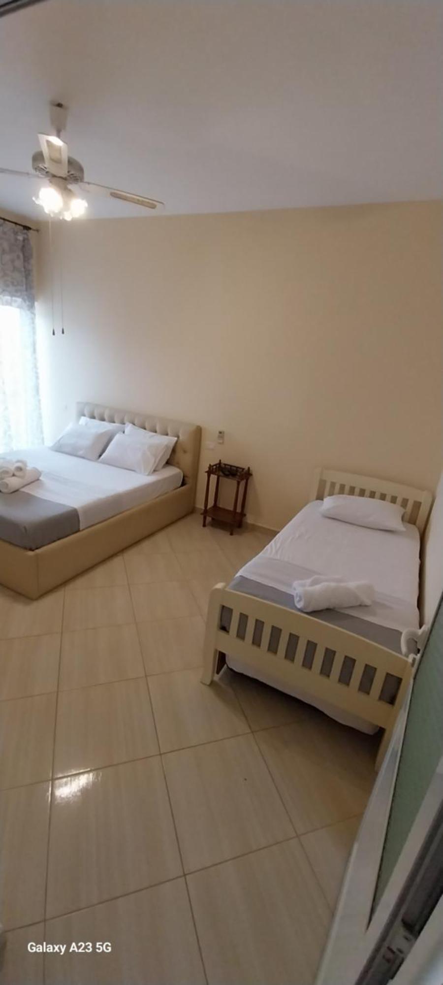 Collaku Apartment'S Влёра Экстерьер фото