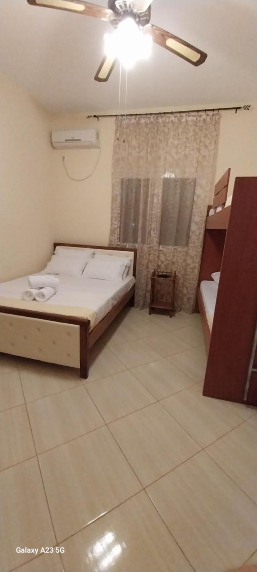 Collaku Apartment'S Влёра Экстерьер фото